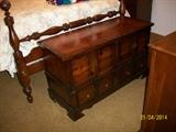 Lane cedar chest