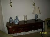 side board 