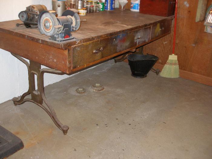 work bench very heavy, cast iron legs will need to be removed