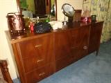 Mid-century nine drawer dresser with mirror, several '20s to '40s ladies hats