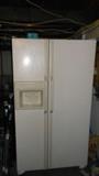 Amana Side by Side with water and ice in the door 65.00
