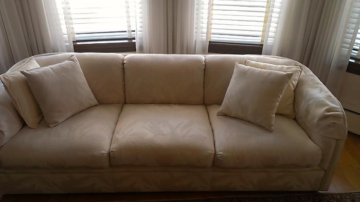 Lovely ecru couch in very good condition.