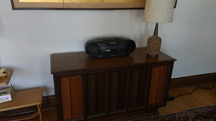 Zenith hi-fi stereo console, in perfect working condition with original paperwork.