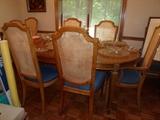dining table w/8 chairs & 3 leaves