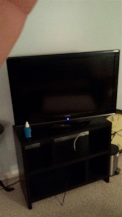 TV STAND-40 OBO TV MAKE OFFER IN PERSON