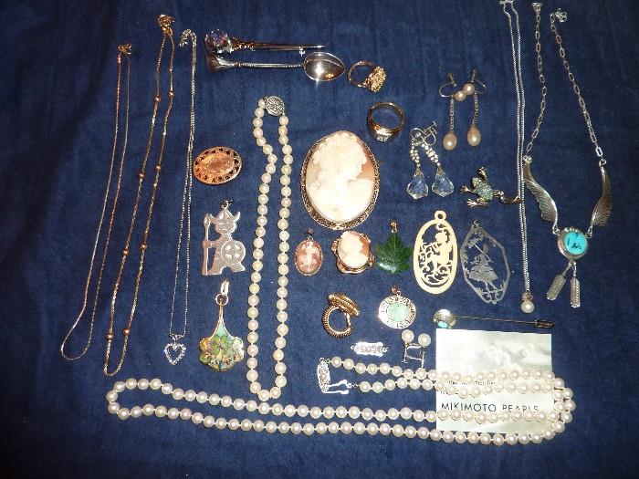 Fine Jewelry - gold, silver, MikiMoto Pearls, cameos, diamonds