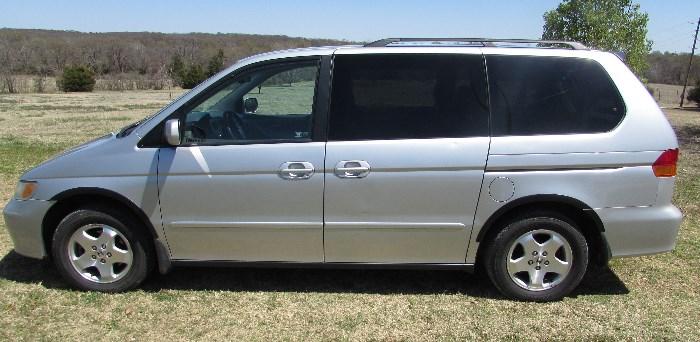 2004 Honda Odyssey Van, 117,000 miles, leather/heated seats