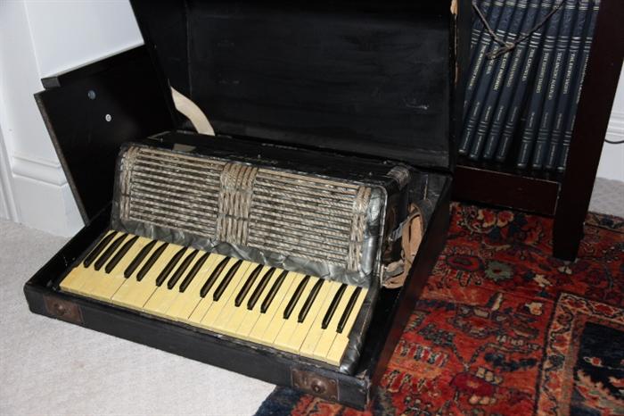 Hohner Verdi IIIB accordion
