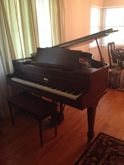 wurlitzer baby grand piano
