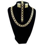 Monet Goldtone Set. Includes Link Necklace, Bracelet and Pierced Earrings.
Condition: Very Good
Shipping: Yes
Size: 7.5"/18"