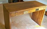 Hernendon Desk