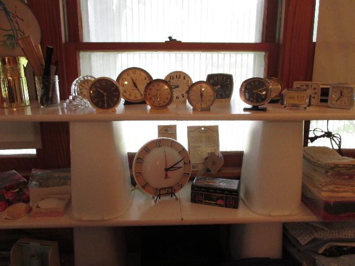 I love these clocks!  About half of them work.  So make sure you get the one you want for use or show.