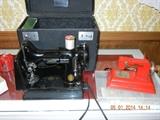 Vintage singer sewing machine 