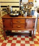Buffet/Credenza/Server/Sideboard, Pots and Pans