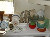 Vintage silverplate cocktail servers/trays & teapot and pottery items