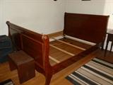 Queen sleigh bed