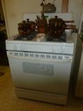 Hot Point 4 burner stove...Like new!!