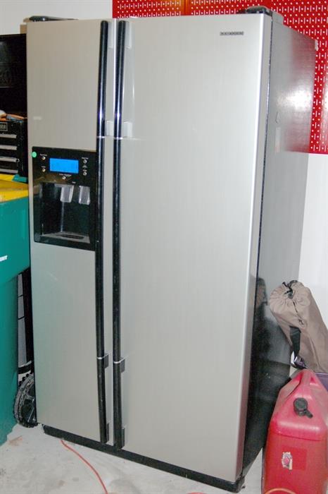 Side-by-side stainless fridge