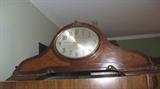 Mantel clock