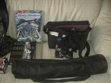 Nice 35mm camera, case & tripod