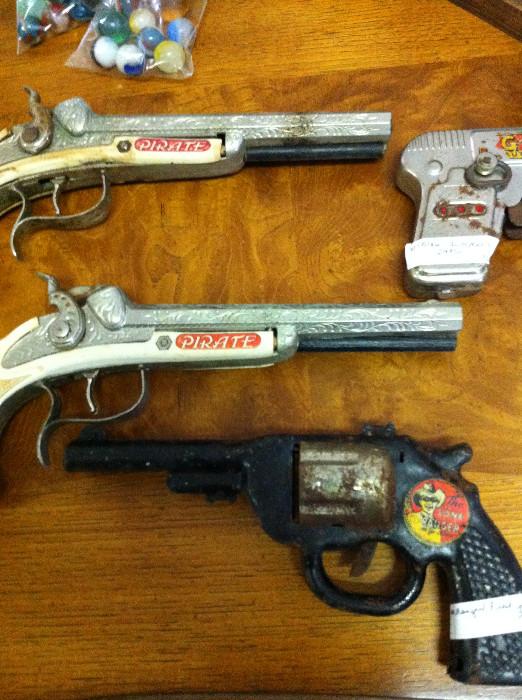                 G-Man, Pirate, Lone Ranger  guns