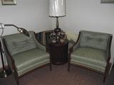 Vintage Henredon upholstered chairs & end table