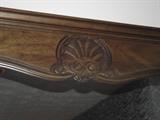Detail on top of mirror