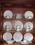 Hampton fine china set "Montclair"