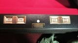 Willie Mosconi Pool Table, cover and accessories 