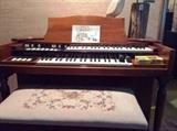 Vintage Hammond Organ
