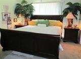 Queen Size Sleigh Bedroom set