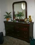 Dresser with Set.