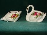 Old Country Rose - Royal Albert - Toothpick holders, swan & conch shell
