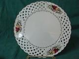 Royal Albert Old Country Roses Pedestal Cake Stand/Plate with pierced edging 12" x 3 3/4"