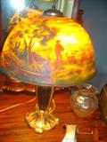 CIRCA 1910 SIGNED RARE PHOENIX REVERSE PAINTED TABLE LAMP "SHEEP HERDER" IN EXCELLENT CONDITION.
