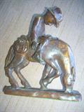 19TH CENTURY WESTERN BRONZE STATUE.