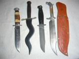 SOME EUROPEAN ORNATE HAND KNIFES.