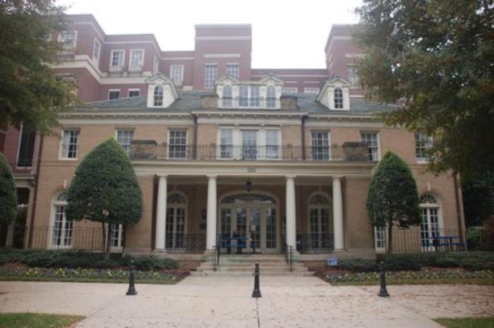 Historic Belk House, 200 Hawthorne Lane