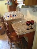 NICE COLLECTION OF GLASSWARE