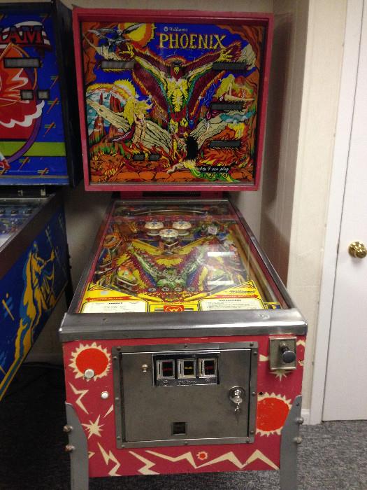 2 Pinball machines