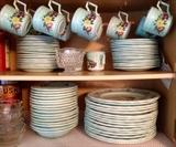 Traditional dinner ware set