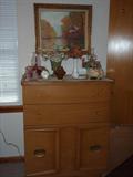 50's Retro Harmony House Gentleman's Chest.