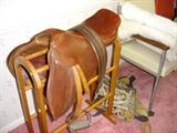 English saddle 