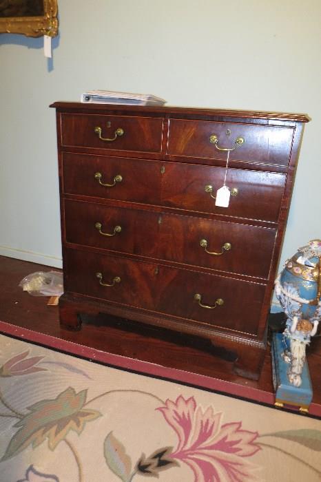 Chippendale 5 Drawer Chest, ca 1800