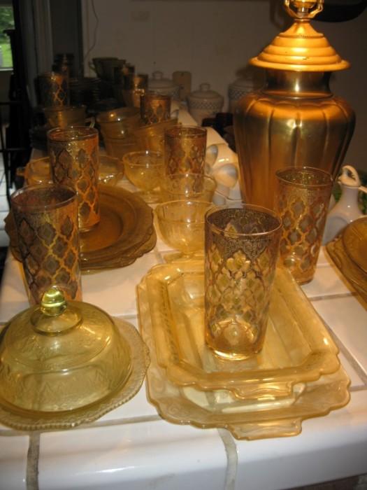COLLECTION OF YELLOW DEPRESSION GLASS