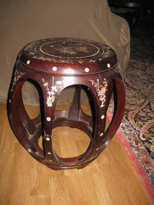 CHINESE BARREL STOOL WITH MOP INLAY