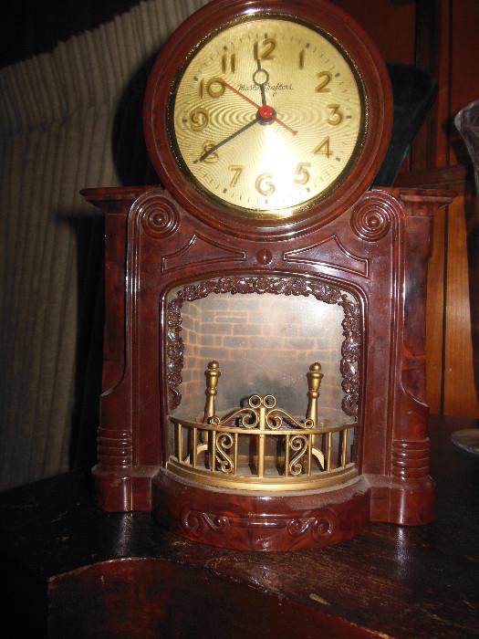 Master Craft Electric Clock Fireplace lights up..WORKS!