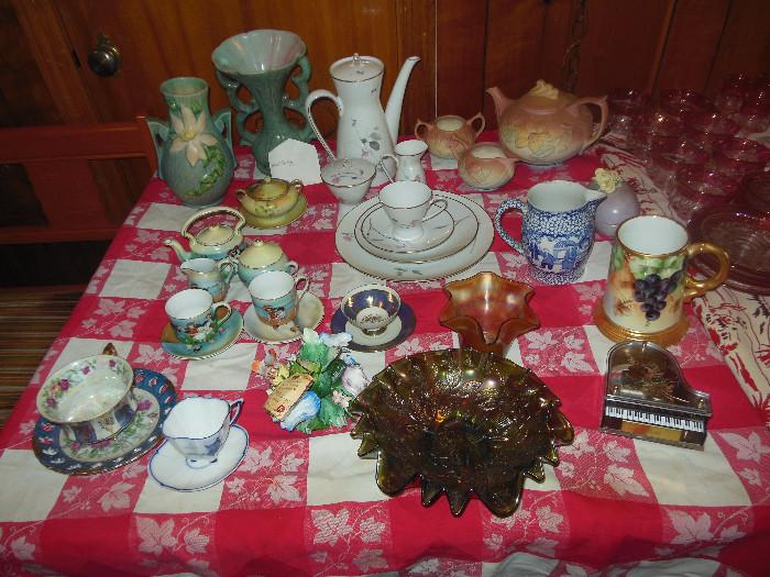 Fenton Carnival Glass, Roseville, Hull,Many nice collectibles