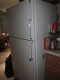 $100 GE Refrigerator 