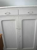 Jelly cupboard in grey paint